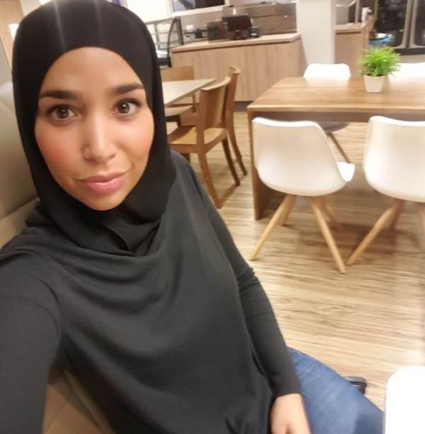 Une fille arabe qui cherche a baiser ce soir