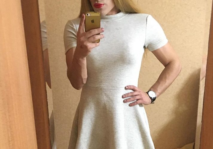 Transexuelle coquine qui a envie de baiser ce soir